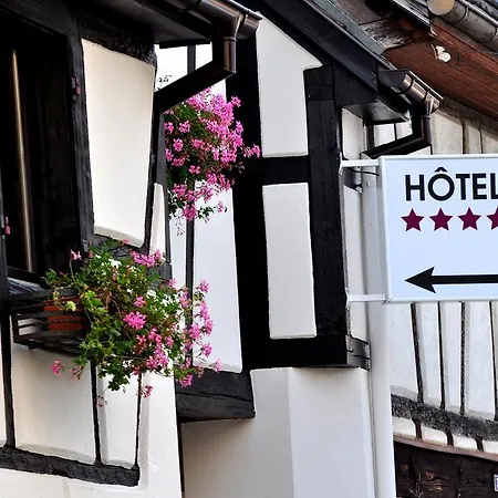 酒店 Logis Du Cheval Blanc 4*