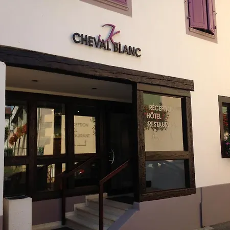 Logis Du Cheval Blanc 4*