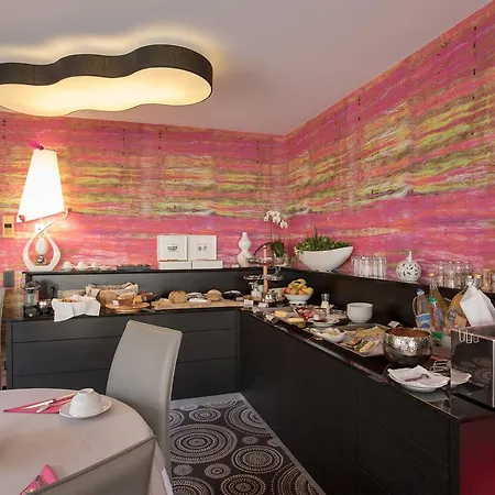 Logis Du Cheval Blanc 4*